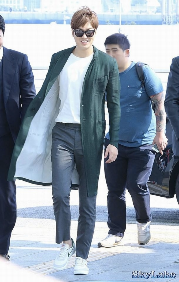 Hyun Bin, Song Jong Ki có gu thời trang sân bay trái ngược