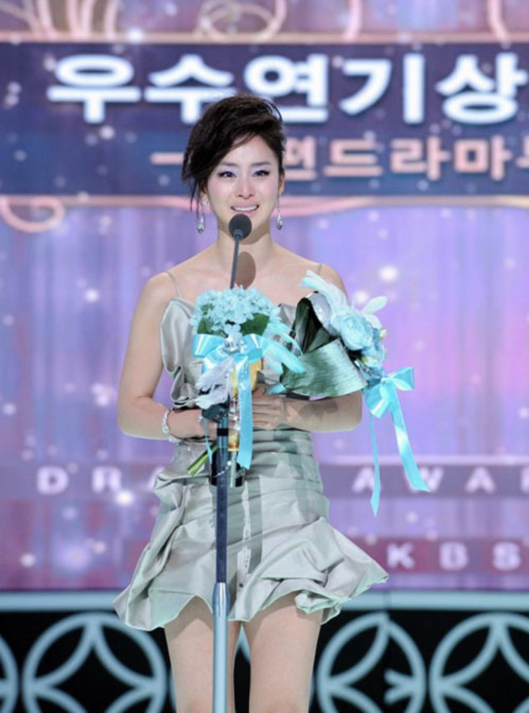Son Hye Kyo, Son Ye Jin, Kim Tae Hee những lần mặc xấu