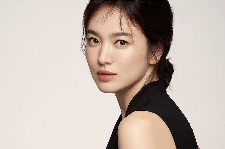 Song Hye Kyo và loạt mỹ nhân Hàn làm đại diện cho mỹ phẩm cao cấp