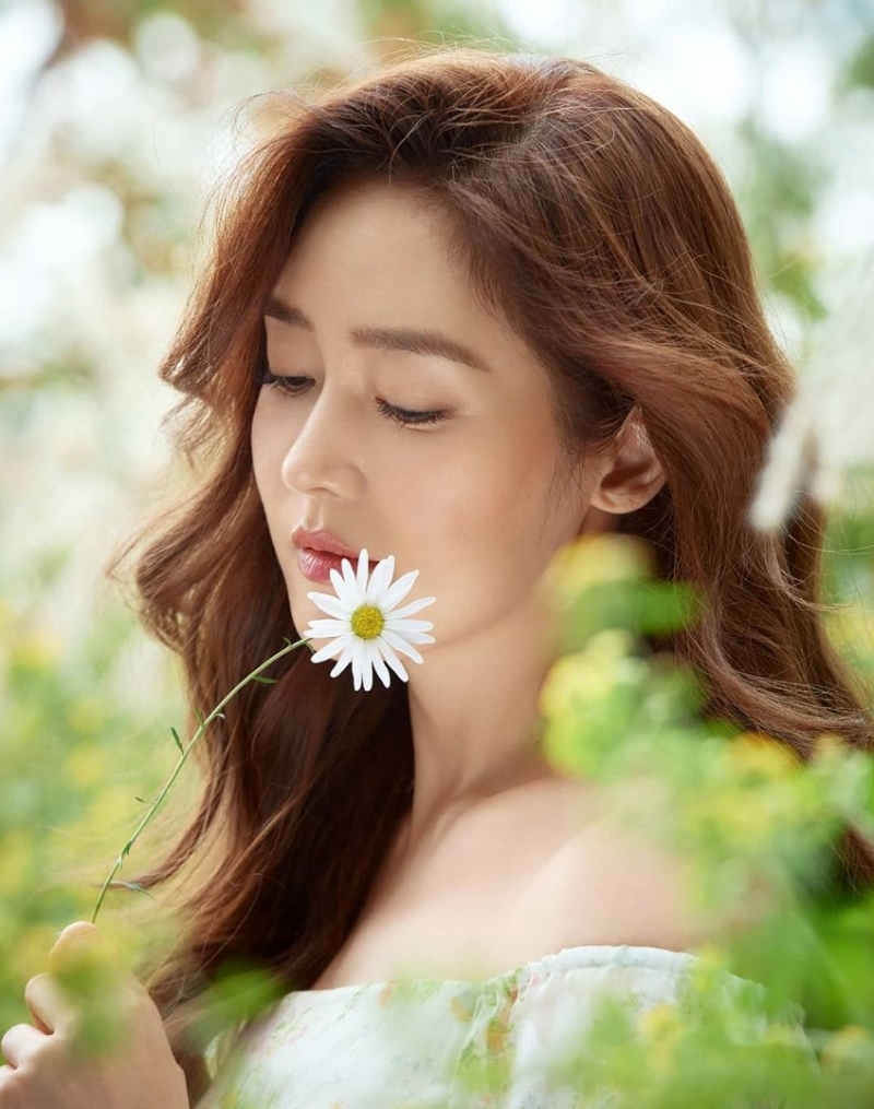 Song Hye Kyo, Son Ye Jin và dàn mỹ nhân từng hợp tác với Hyun Bin