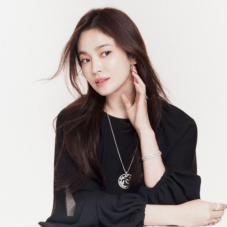 Song Hye Kyo, Son Ye Jin và dàn mỹ nhân từng hợp tác với Hyun Bin