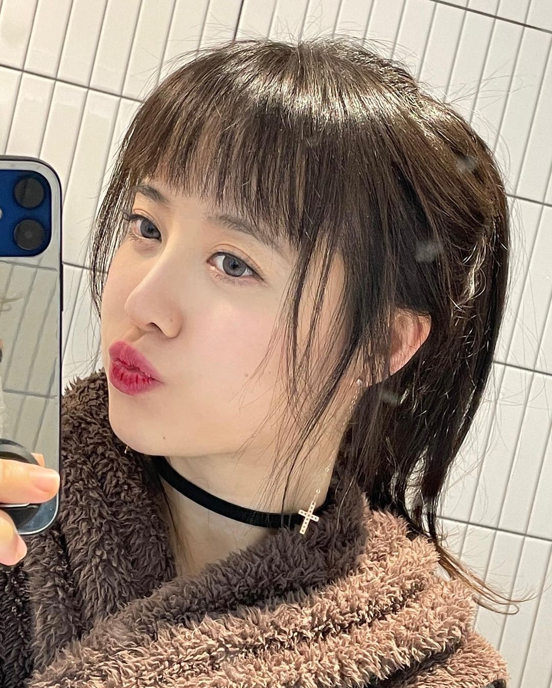 Goo Hye Sun lại phát ngôn gây sốc; Park Seo Joon đặt tên cho fan