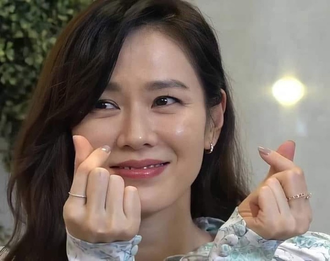 Song Hye Kyo và Son Ye Jin khác biệt khi bước vào tứ tuần
