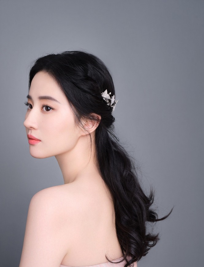 Triệu Lệ Dĩnh và dàn mỹ nhân Cbiz có vẻ đẹp trong trẻo gây thương nhớ