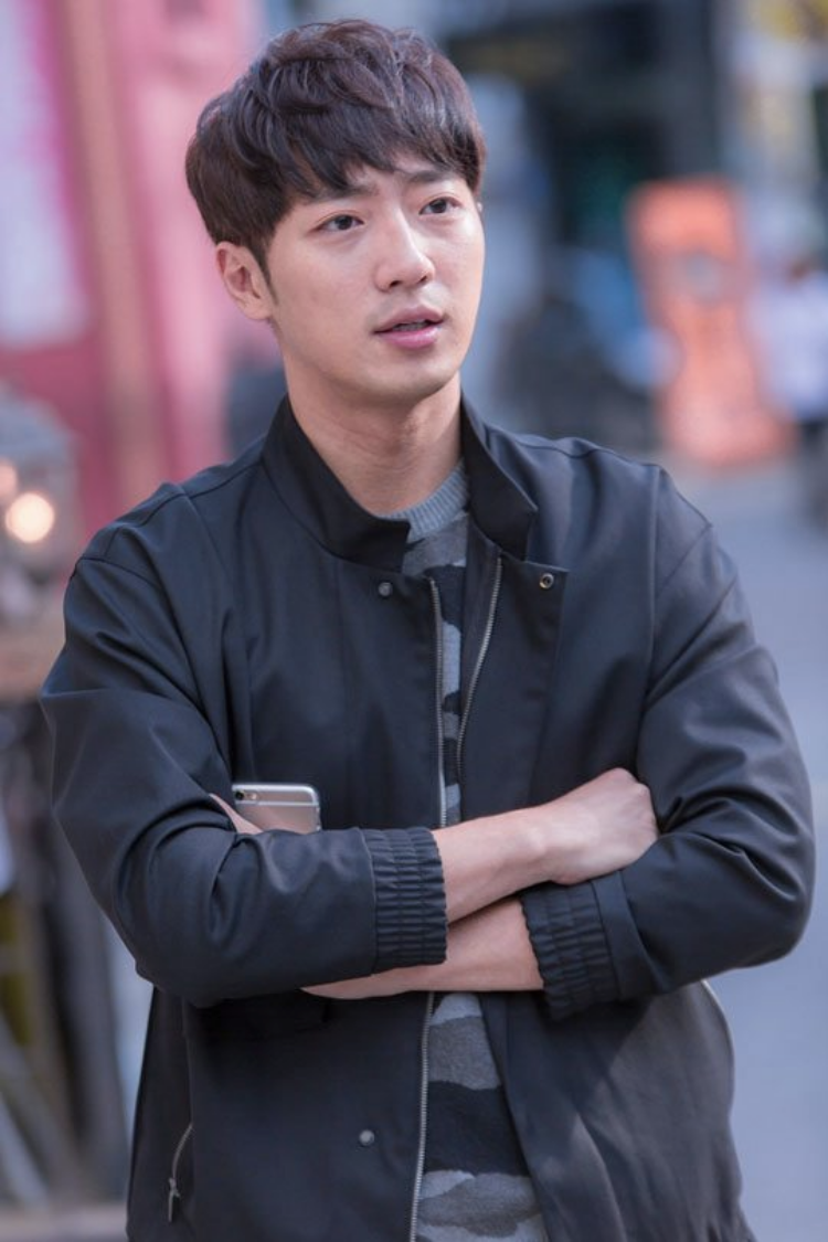 Jung Kyung Ho, Jo Bo Ah và loạt sao Hàn bị đa nghi khi yêu
