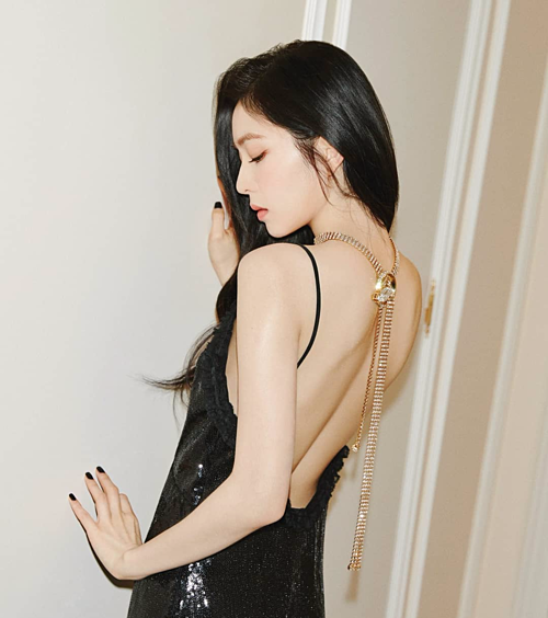 Song Hye Kyo, Suzy cùng loạt sao Hàn khoe bờ lưng đẹp chuẩn mỹ nhân