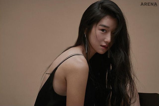 Song Hye Kyo, Suzy cùng loạt sao Hàn khoe bờ lưng đẹp chuẩn mỹ nhân