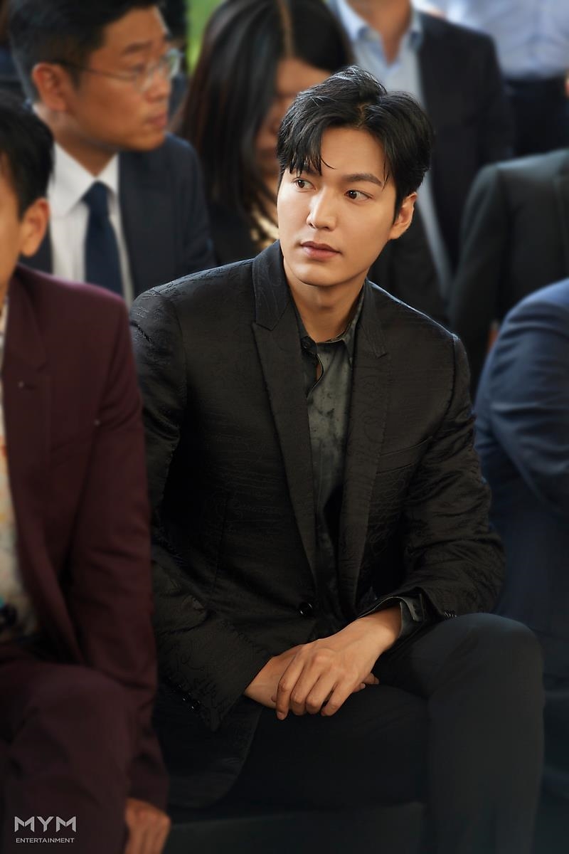 Lee Min Ho và các sao nam Hàn là 'người quen' của thương hiệu đẳng cấp