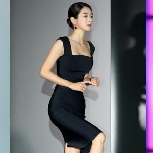 Mỹ nhân Hàn mặc váy bó sát: Seo Ye Ji khoe dáng đỉnh, Lisa eo cực bé