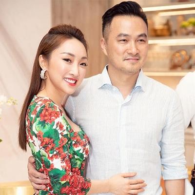 Vợ 3 kém 16 tuổi của Chi Bảo: Bà chủ giàu có, thân với cả showbiz Việt