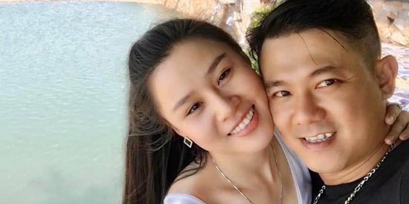 Vợ Vân Quang Long đăng đàn tố Tuấn Hưng và BTC show tưởng nhớ chồng