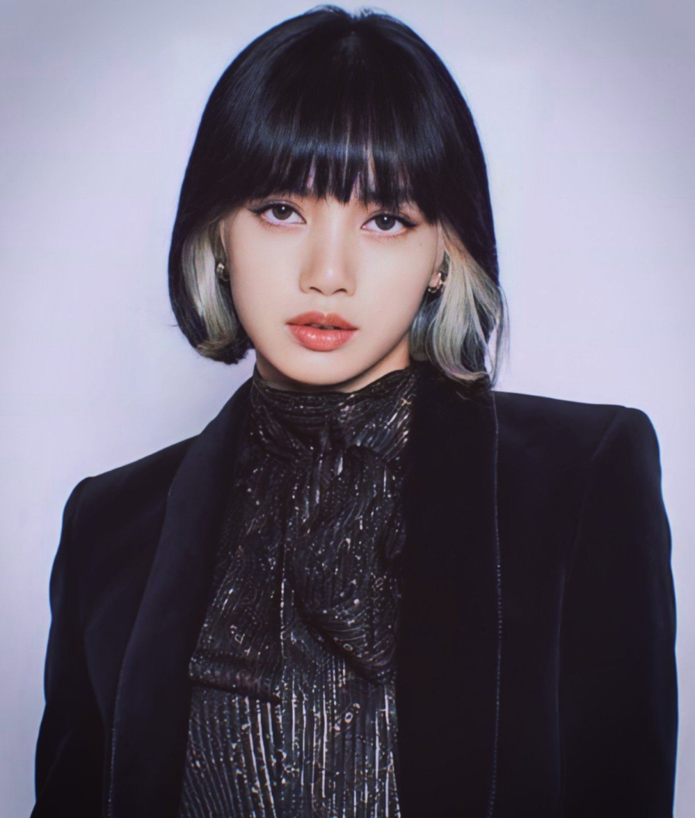 Lisa và những nữ thần tượng K-pop thăng hạng nhan sắc khi cắt tóc ngắn