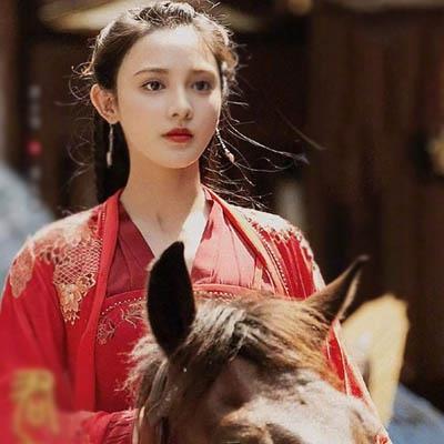 Điểm phim Cbiz: "Công chúa Đông Cung" Bành Tiểu Nhiễm tái xuất