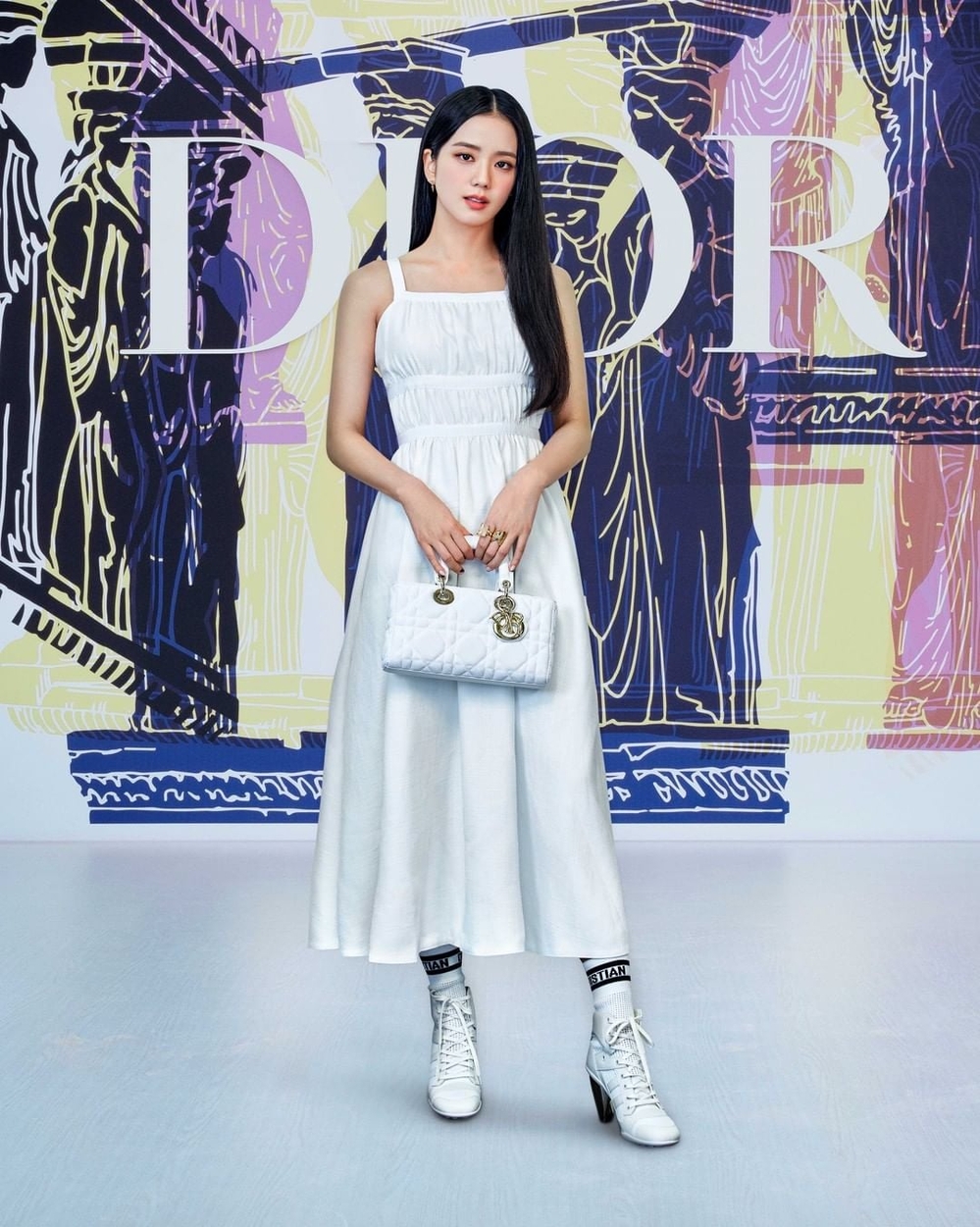 Kim Jisoo là ai Tiểu sử và sự nghiệp của nàng thơ Dior  35Express
