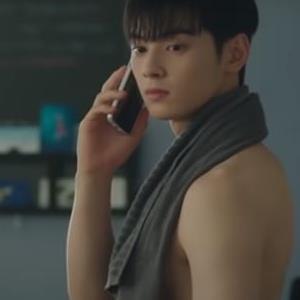 Song Joong Ki cùng loạt mỹ nam xứ Hàn "gây sốt" với cảnh tắm 