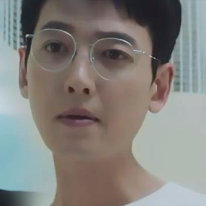 Hospital Playlist 2 tập 9: Jun Wan - Ik Sun hóa giải hiểu lầm tình cảm