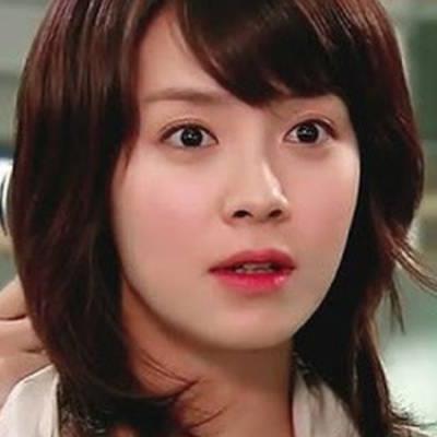 Hoàng Cung và loạt phim nổi bật trong sự nghiệp của Song Ji Hyo