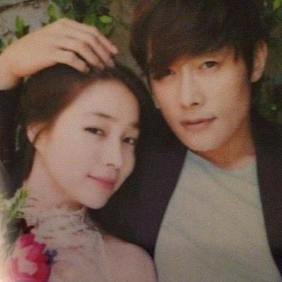 8 năm kết hôn: Lee Min Jung - Lee Byung Hun lộ loạt ảnh cưới hiếm hoi