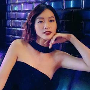 Thời trang đi bar của Phương Oanh và các nữ diễn viên trên phim Việt
