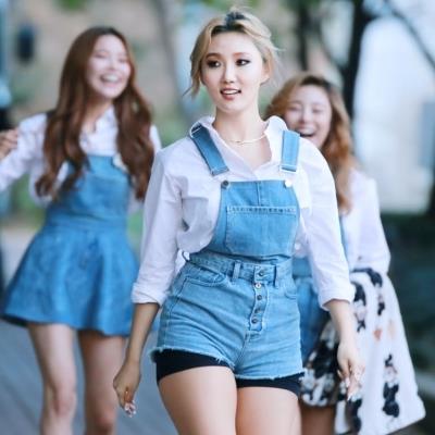 6 nữ thần tượng diện yếm đẹp nhất làng nhạc K-pop