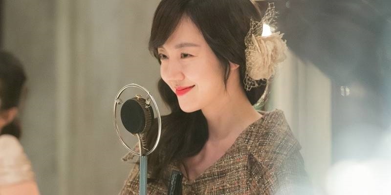 Mỹ nhân Hàn đẹp thanh lịch với thời trang vintage cổ điển