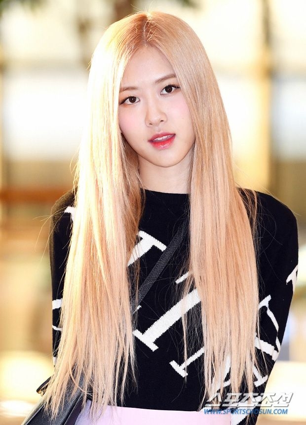 Rosé BLACKPINK là một trong những mỹ nhân hàng đầu của Kpop, với nhan sắc không tỳ vết và tuổi đời chỉ vừa tròn