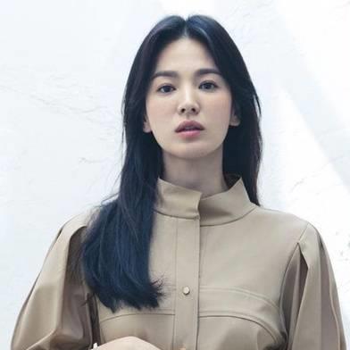 Song Hye Kyo và dàn mỹ nhân Hàn gây thương nhớ với mái tóc đen dài