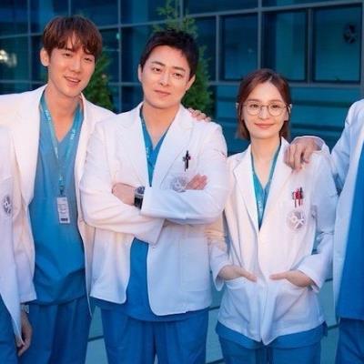 Tập cuối Hospital Playlist 2 đạt rating cao nhất, fan đòi mùa 3
