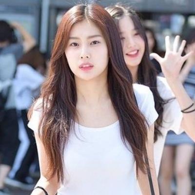 6 idol nữ K-pop chỉ mặc áo thun trắng cũng đủ làm fan say nắng