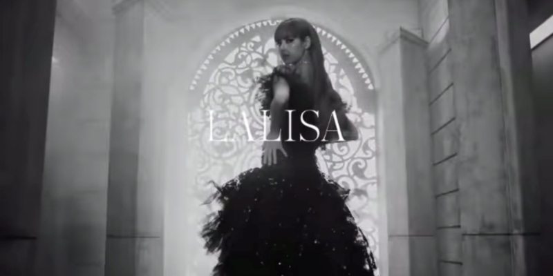 Xếp hạng độ ấn tượng các bộ cánh mà Lisa đã diện trong MV solo