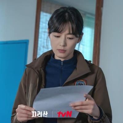 Jirisan (Bí Ẩn Núi Jiri) tập 2 rùng rợn khi Joo Jin Hoon gặp chuyện