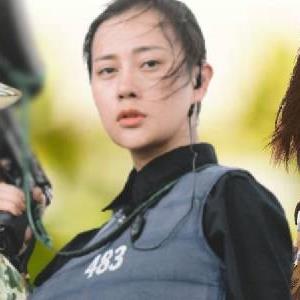 Phương Oanh và dàn "nữ quân nhân" mang đậm khí chất nhất màn ảnh Việt