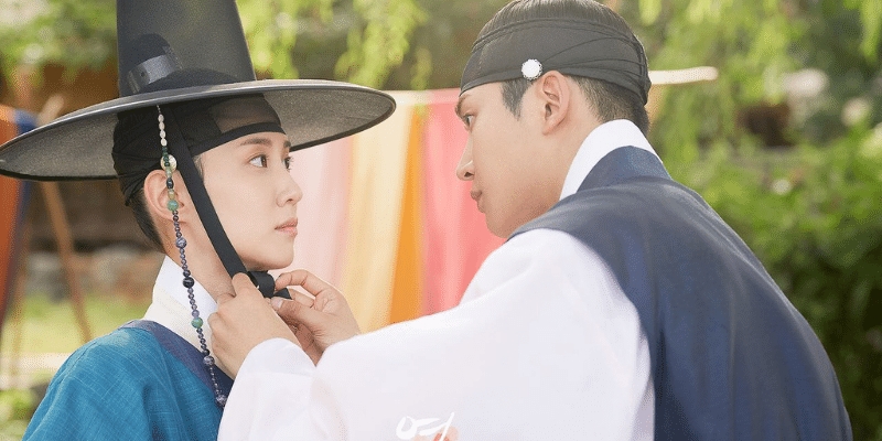 The King's Affection: Park Eun Bin giả trai yêu chàng thư giám RoWoon