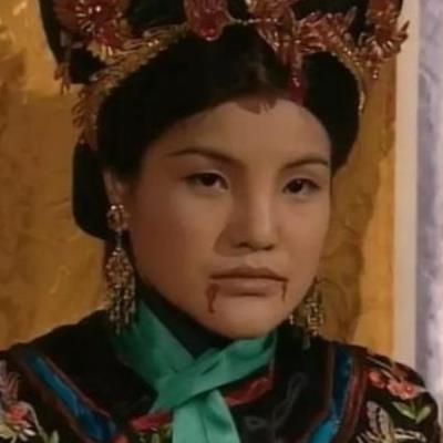 Mã Đề Lộ: "Lá xanh" TVB chuyên đóng vai bà tám, bị ghét từ phim ra đời