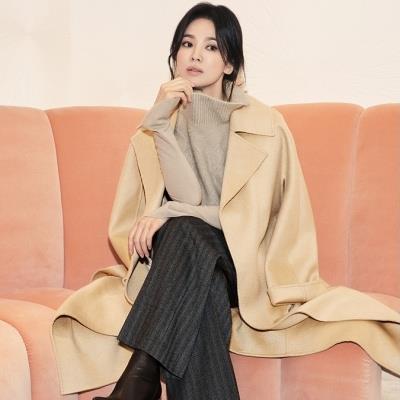 Mặc đồ công sở đẹp như Song Hye Kyo: Biết cách phối màu là đẹp sang