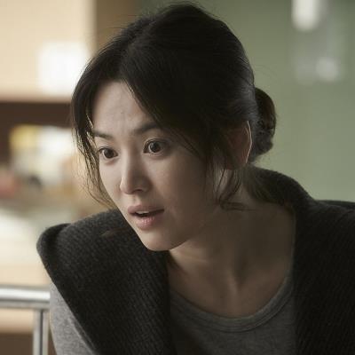 Góc nhìn về sự "một màu" mà Song Hye Kyo phải hứng chịu từ công chúng