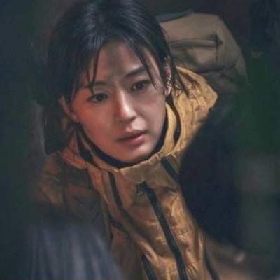 Rating phim Hàn ngày 14/11: Bí Ẩn Núi Jiri vẫn "dậm chân tại chỗ"