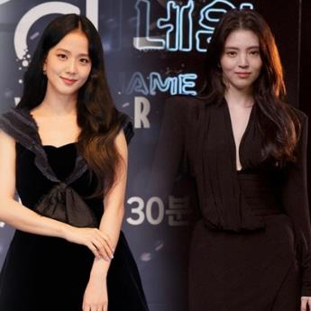 Những nữ diễn viên Hàn có trang phục họp báo đẹp nhất 2021