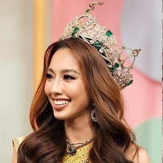 Hai người phụ nữ quan trọng nhất đời của Miss Grand 2021 Thùy Tiên