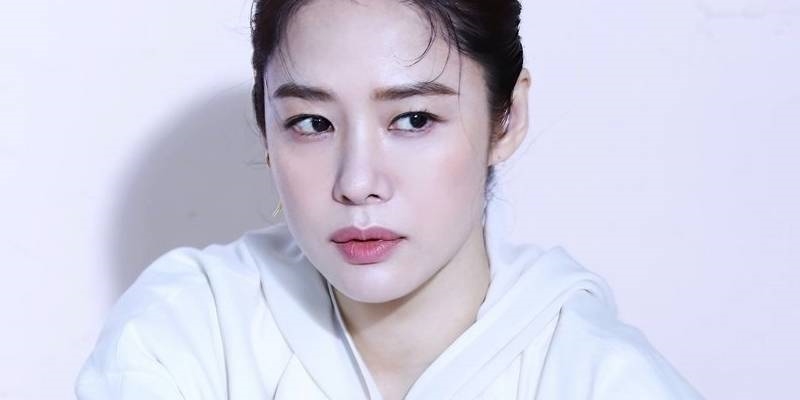 Dàn sao Giày Thủy Tinh sau 19 năm: Kim Hyun Joo U50 vẫn lẻ bóng