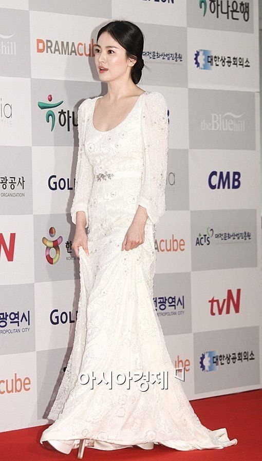 Phong cách thời trang vạn người mê của Song Hye Kyo  Tạp chí Đẹp
