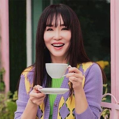 Người đẹp không tuổi Phạm Văn Phương gây tranh cãi trong ảnh mới