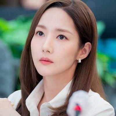 Park Min Young đẹp nức lòng trong phim mới nhưng lại giống thư ký Kim
