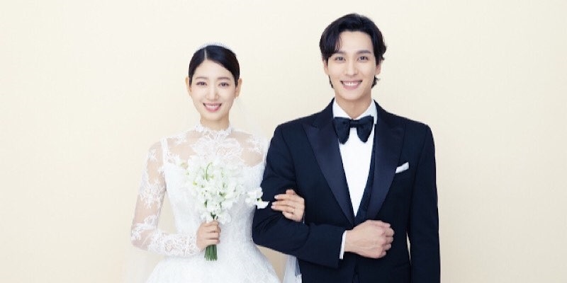 Park Shin Hye, Choi Tae Joon tung ảnh cưới đẹp như mơ: Cố che bụng bầu