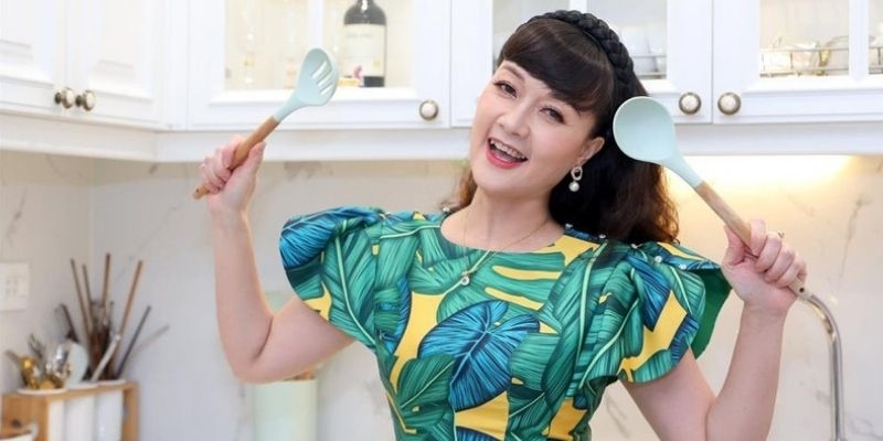 Vân Dung và quá khứ từng lọt top 15 Hoa hậu Việt Nam 