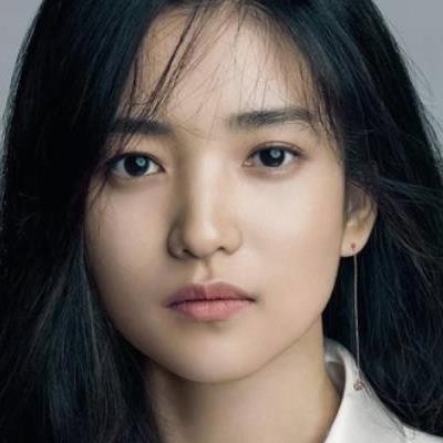 Kim Tae Ri: Ngọc nữ 26 tuổi ra mắt khủng sau khi đánh bại 1500 đối thủ