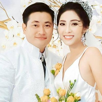 Sao Việt cưới chồng đại gia: Đặng Thu Thảo tay trắng sau khi ly hôn