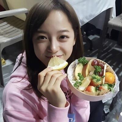 Kim Se Jeong giảm 5kg để đóng Hẹn Hò Chốn Công Sở có phương pháp