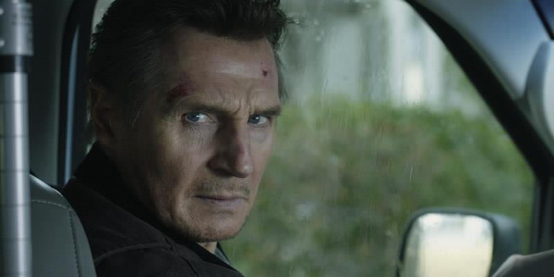Phi Vụ Đen: Phim hành động dởm, Liam Neeson cũng chẳng gánh nổi