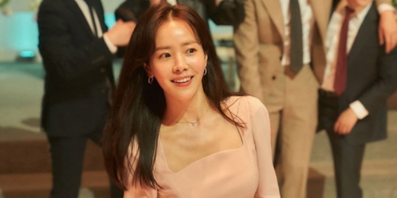 Dàn "gái độc thân" tuổi 40 của làng giải trí Hàn và Thái 